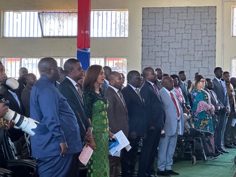 Conférence sur la situation de l'emploi des jeunes diplômés dans le Haut Katanga.